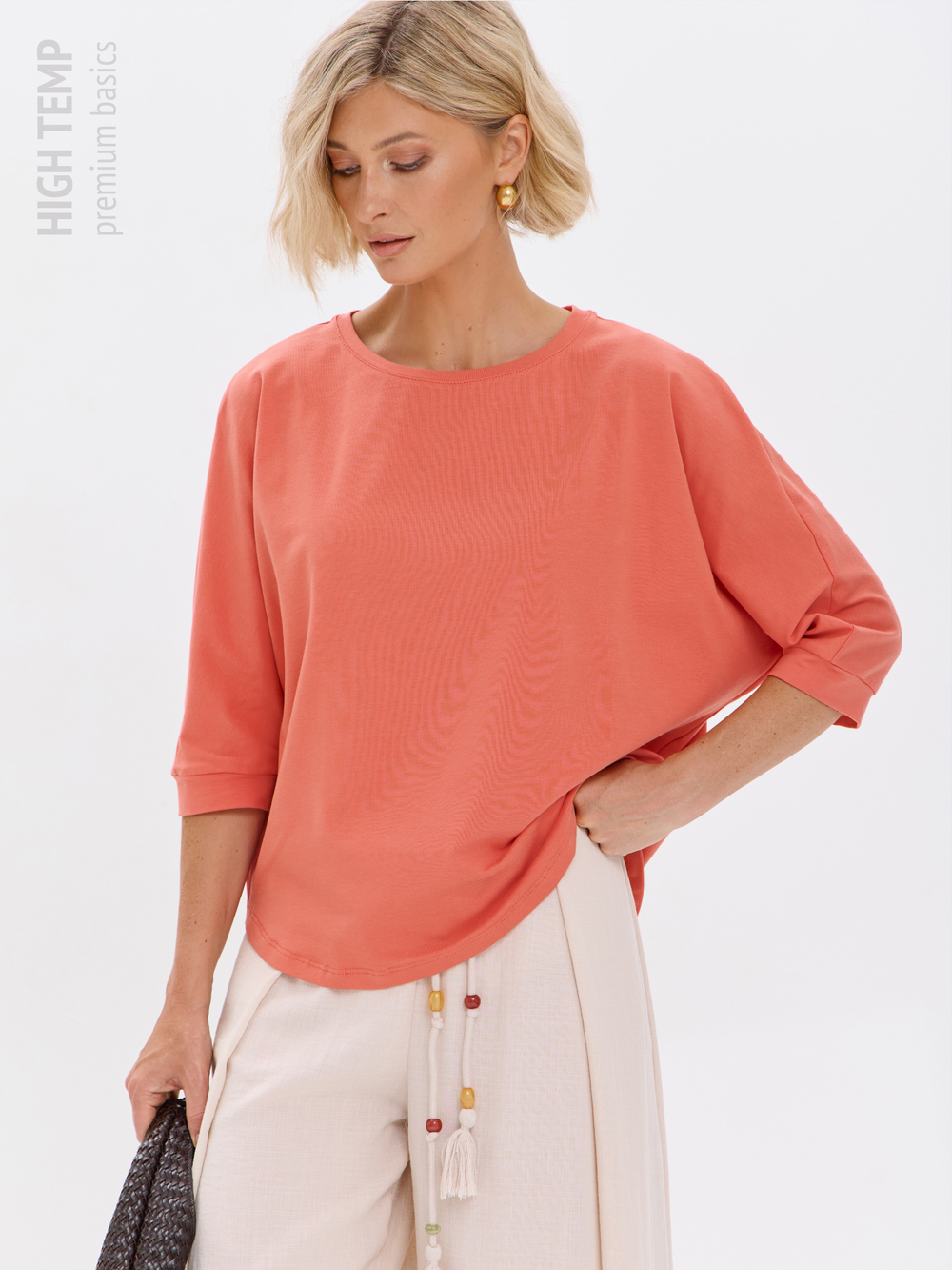 Свободная футболка летучая мышь с рукавом 3/4