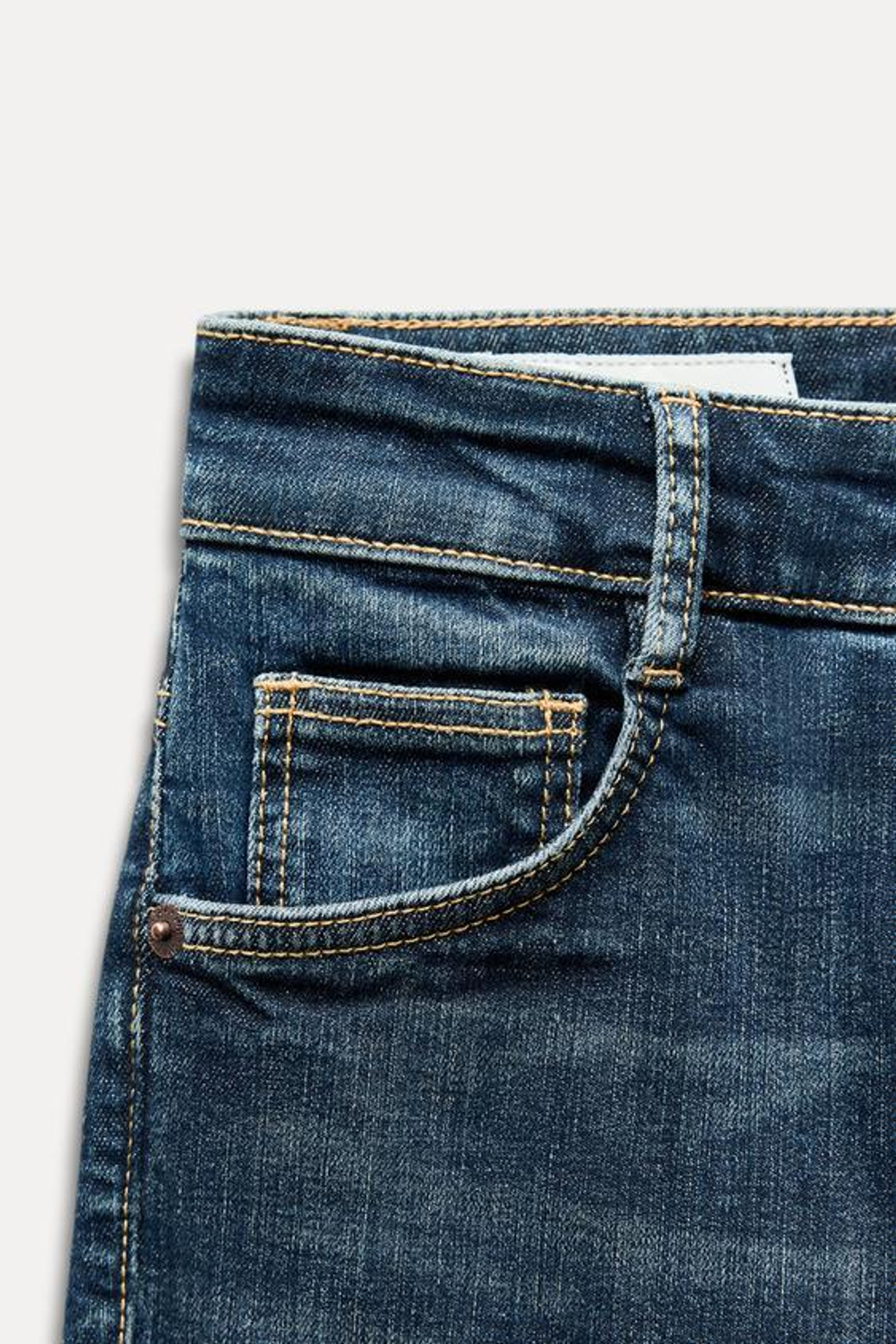 ZARA МОДЕЛИРУЮЩИЕ ДЖИНСЫ TRF С ВЫСОКОЙ ПОСАДКОЙ, МОРСКОЙ СИНИЙ