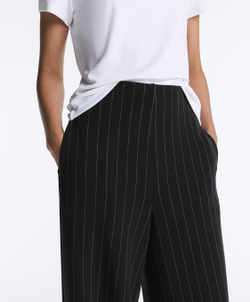 OYSHO Брюки в тонкую полоску с широкими штанинами и модалом, черный