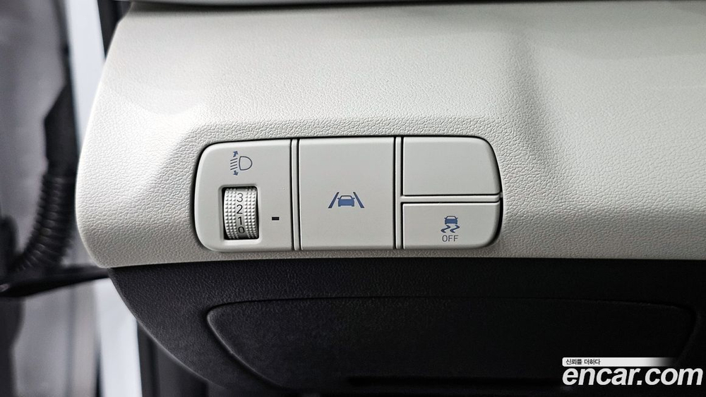 Hyundai Avante (CN7) 1.6 (03.2021)