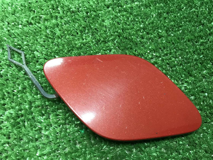 Заглушка буксировочного крюка BMW 3er G20 (18-22)