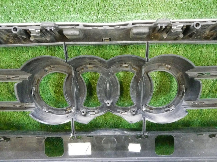 Решетка радиатора Audi A8 4 D5 (2017-н.в.)