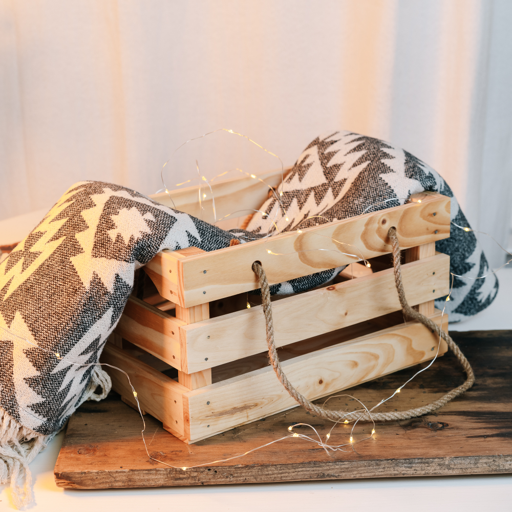 Деревянный подарочный декоративный короб, ящик для хранения из древесины Сибирского Кедра. PK27