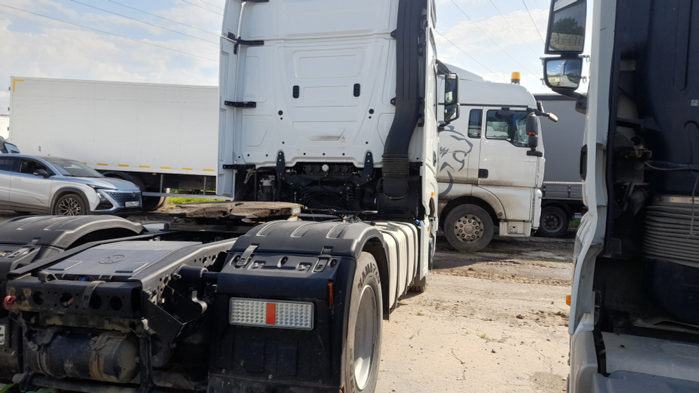 КамАЗ М1945 4x2 Седельный тягач 54901-92 (Дизельный, 11,9 л, 450 л.с., АТ)