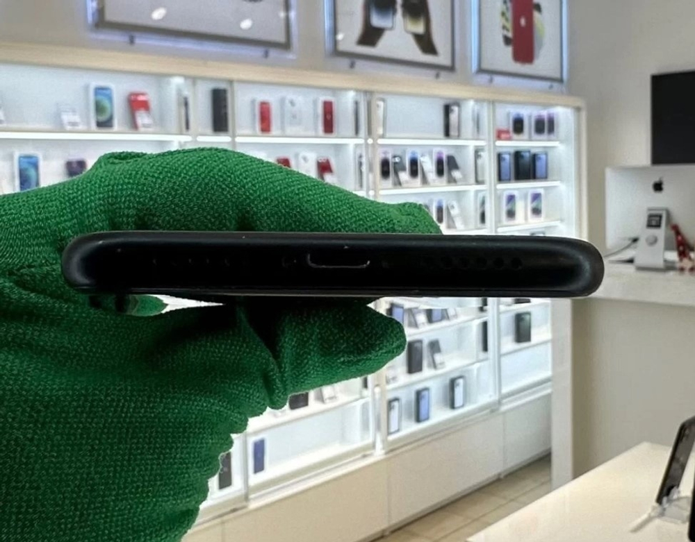 iPhone XR, 128 ГБ б/у