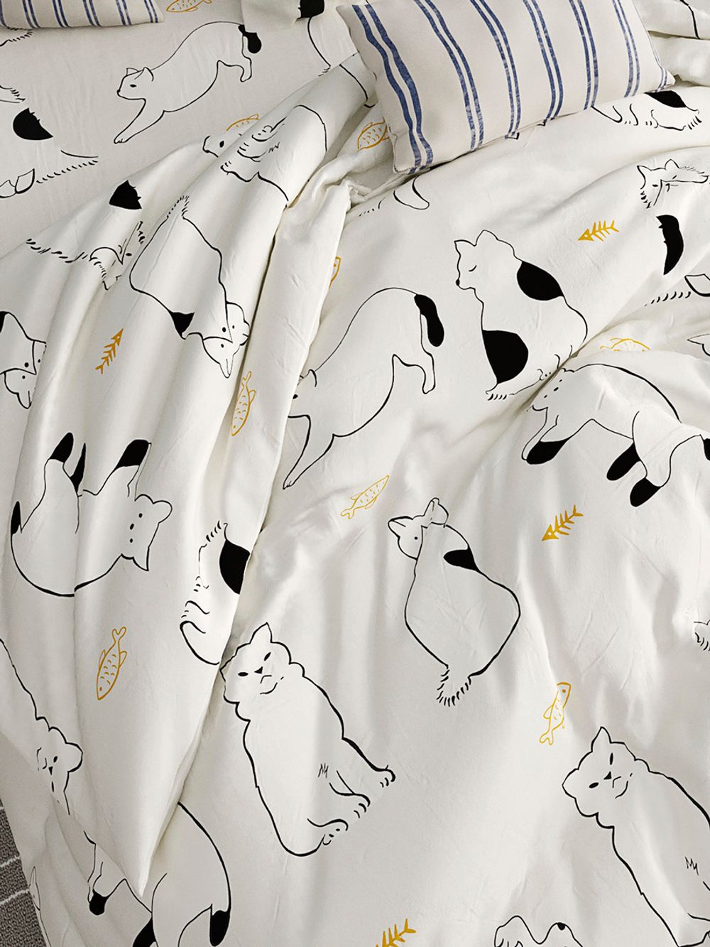 Постельное белье Сказка "Кошки" семейное Наволочка 50х70 см 2 шт Простынь 240х215 см Пододеяльник 145х215 см(2шт) , перкаль