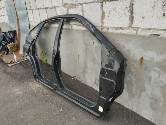 Боковина правая SsangYong Action 1 05-11 Новая Оригинал 5212131010