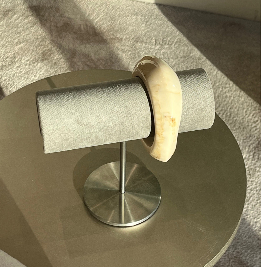 Акриловый браслет BREEZE