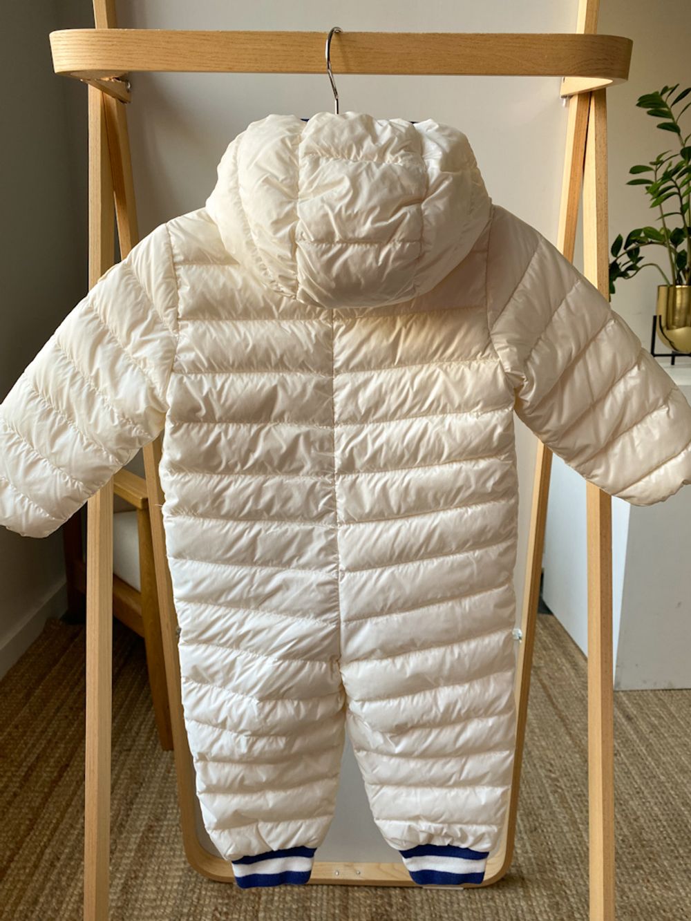 Пуховой комбинезон Moncler, 80