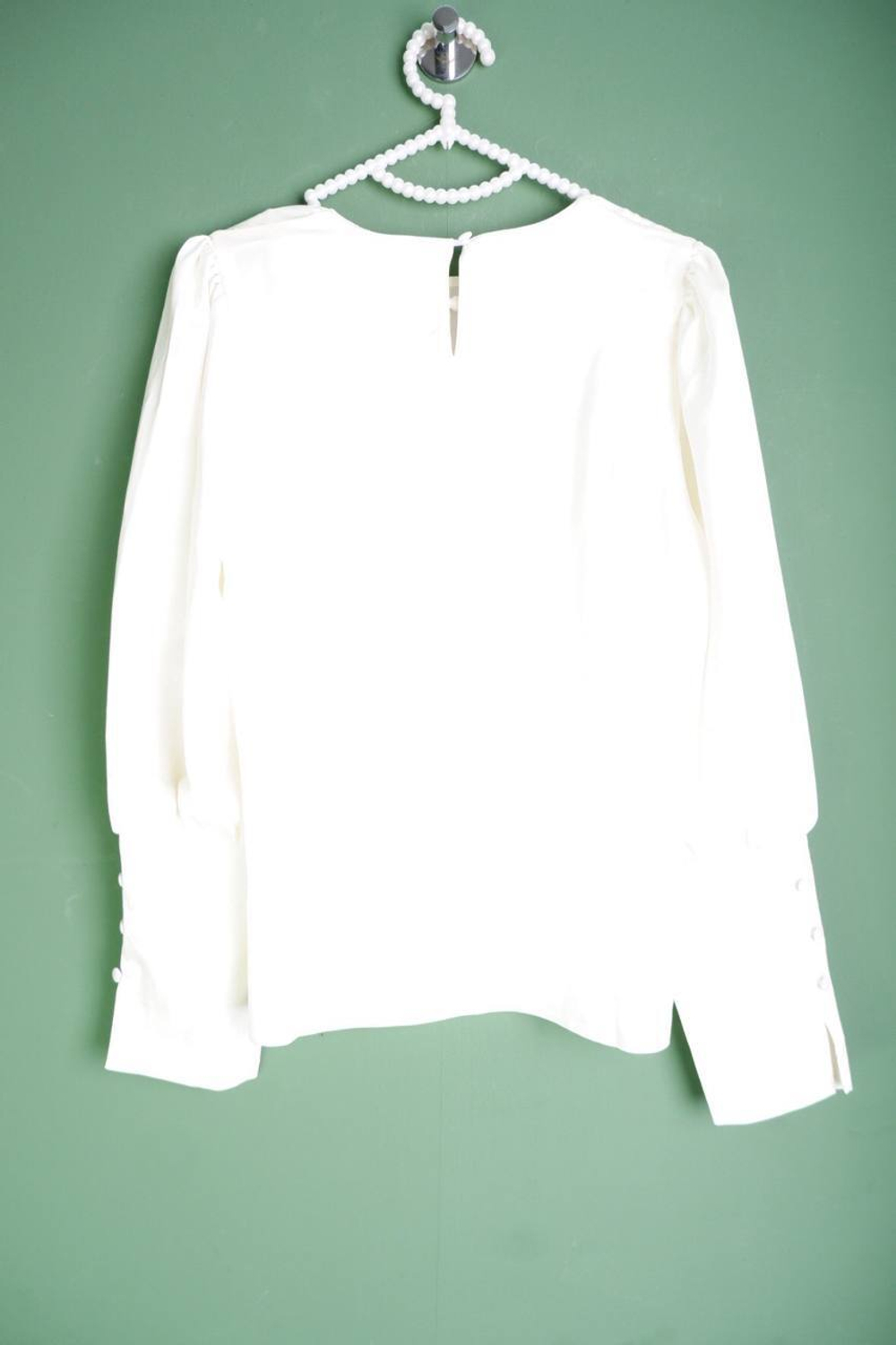 Блузка атласная, визуально на 46 размер