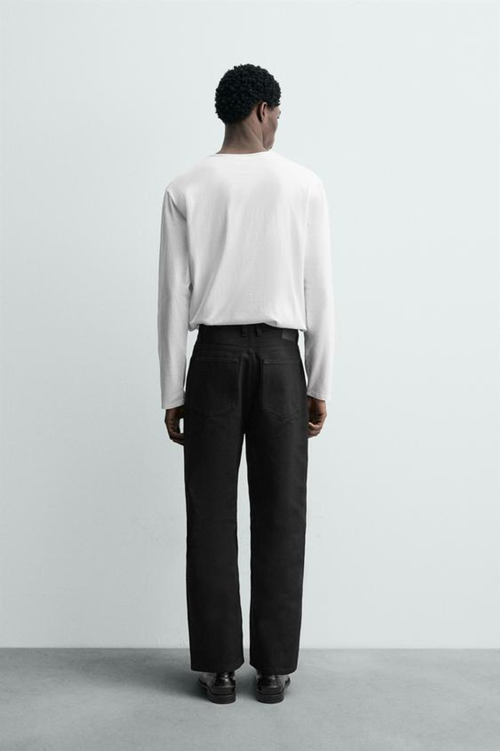 ZARA ДЖИНСЫ FLARE FIT SELVEDGE, ЧЕРНЫЙ