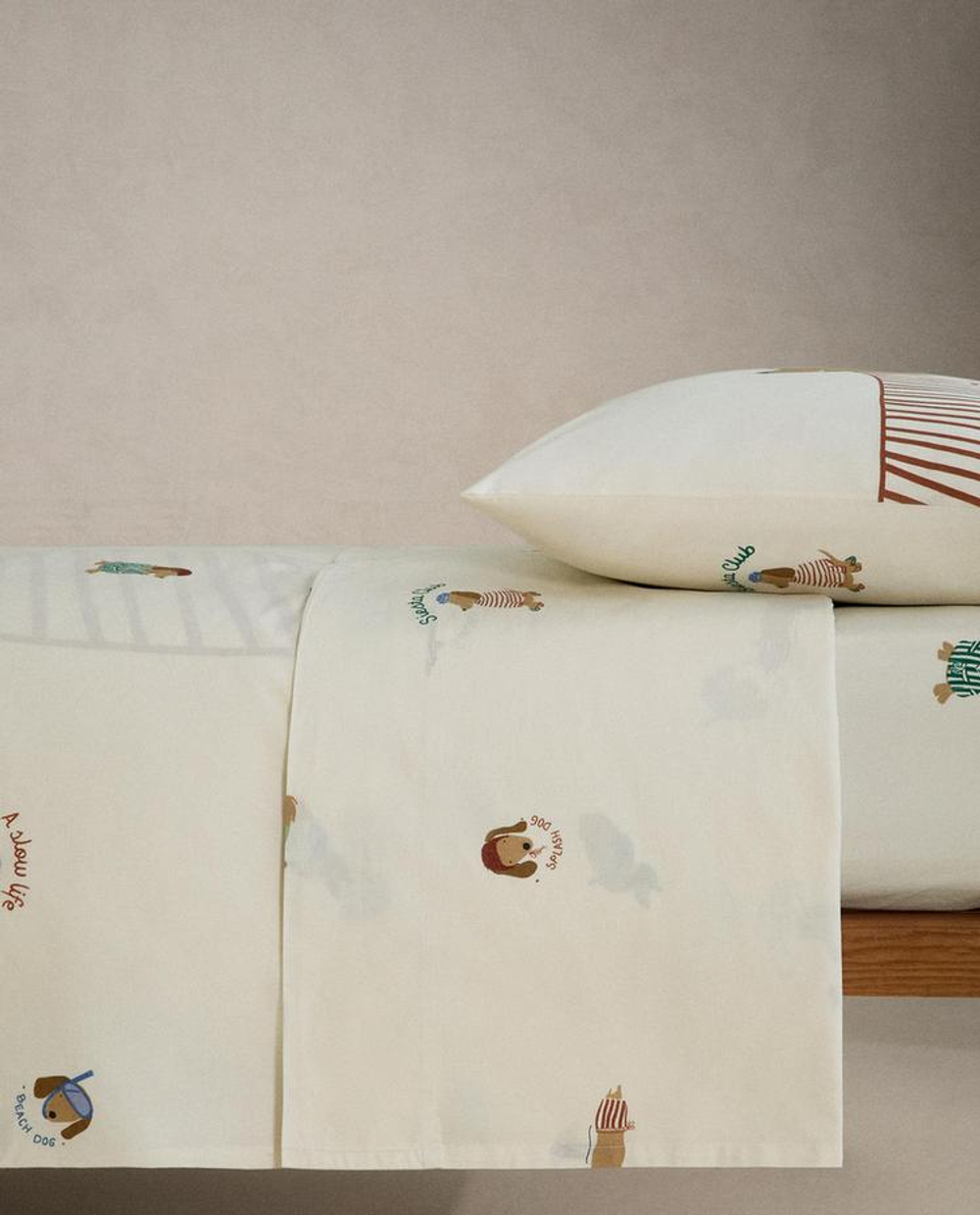 ZARA HOME ДЕТСКАЯ ДВУХСТОРОННЯЯ ПРОСТЫНЯ С СОБАКАМИ, РАЗНОЦВЕТНЫЙ
