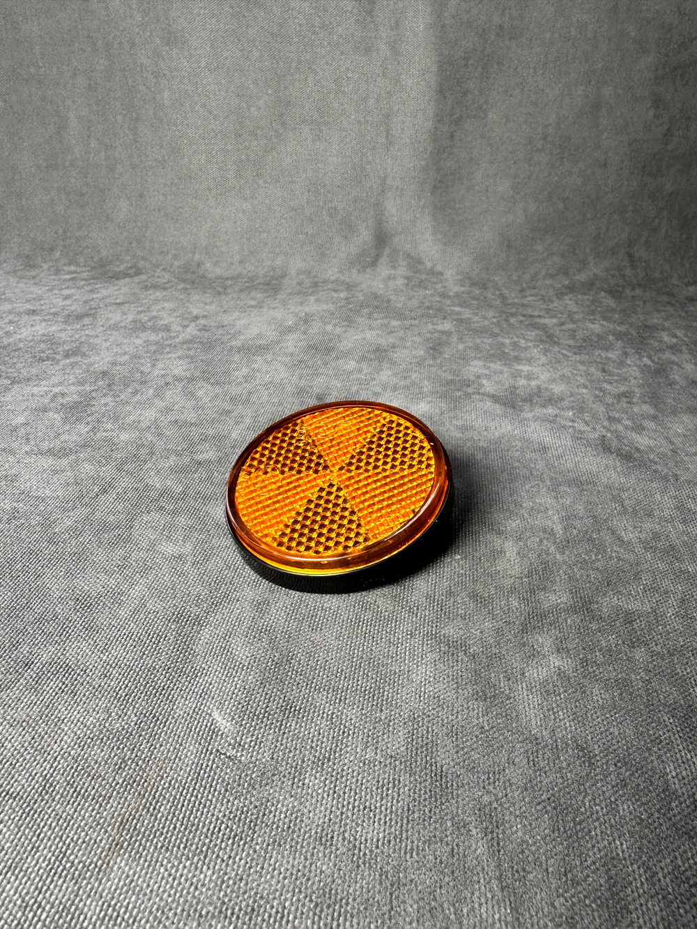 Светоотражатель передний оранжевый Minsk D4 125