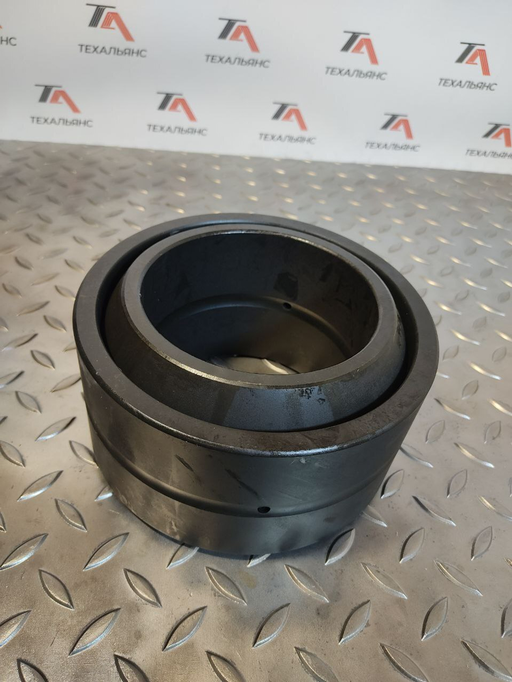 Втулка 707-46-13010