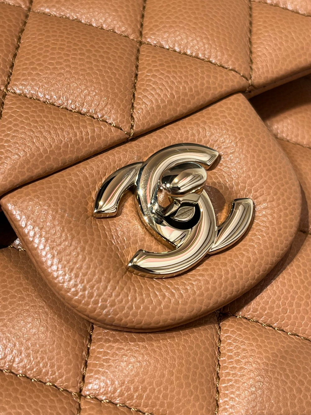 Chanel Small Classic Flap Bag 23 cm