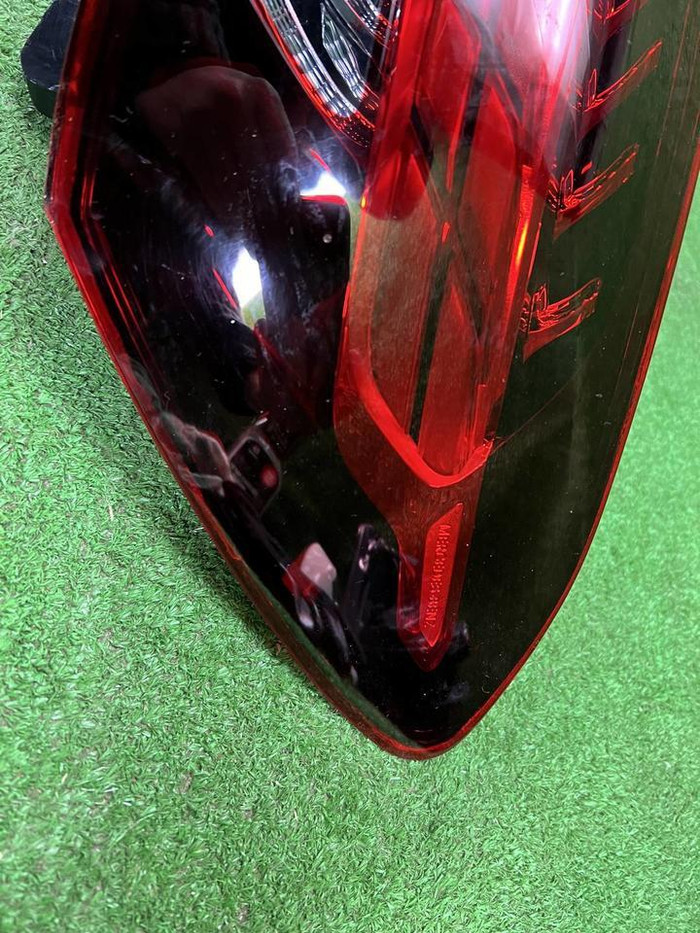 Фонарь правый внешний Mercedes E W213 (2020-2023)