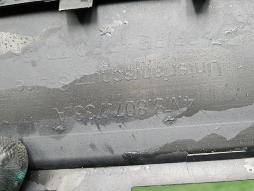 Накладка переднего бампера Audi Q8 (18-23) S-line