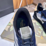Кроссовки Valentino