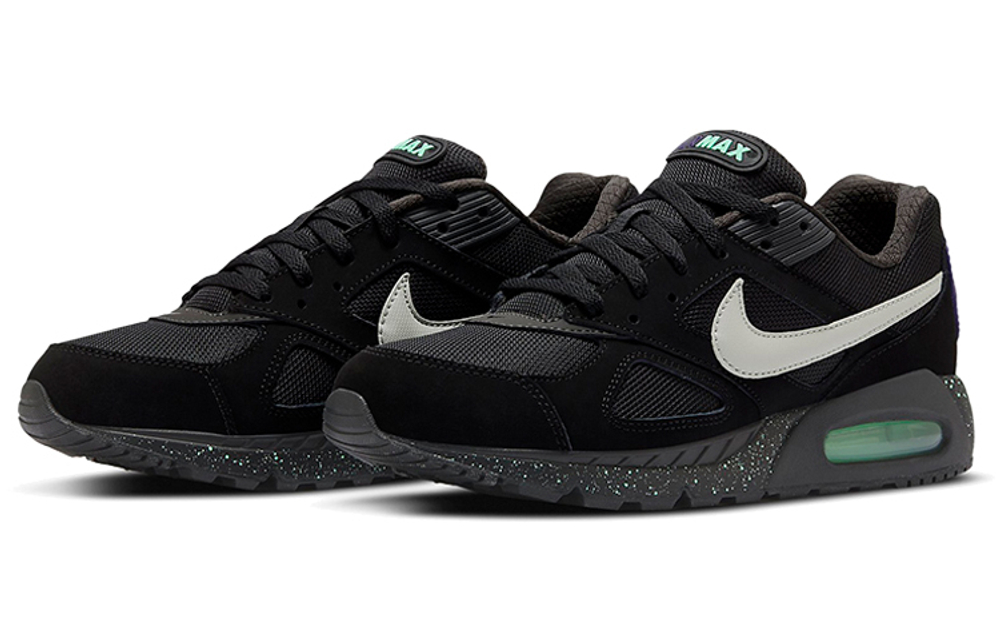 Кроссовки Nike Air Max Ivo