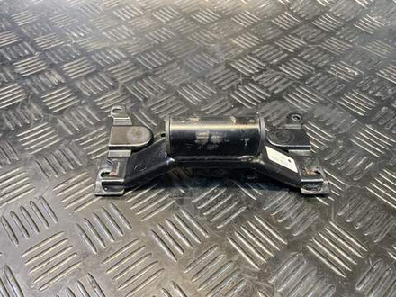 Крепление бака Yamaha FZ1 Fazer RN17