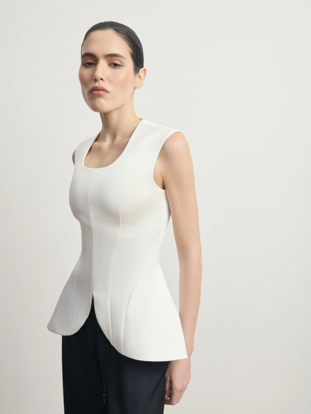 Молочный корсетный топ из атласа "Muse Blanc"