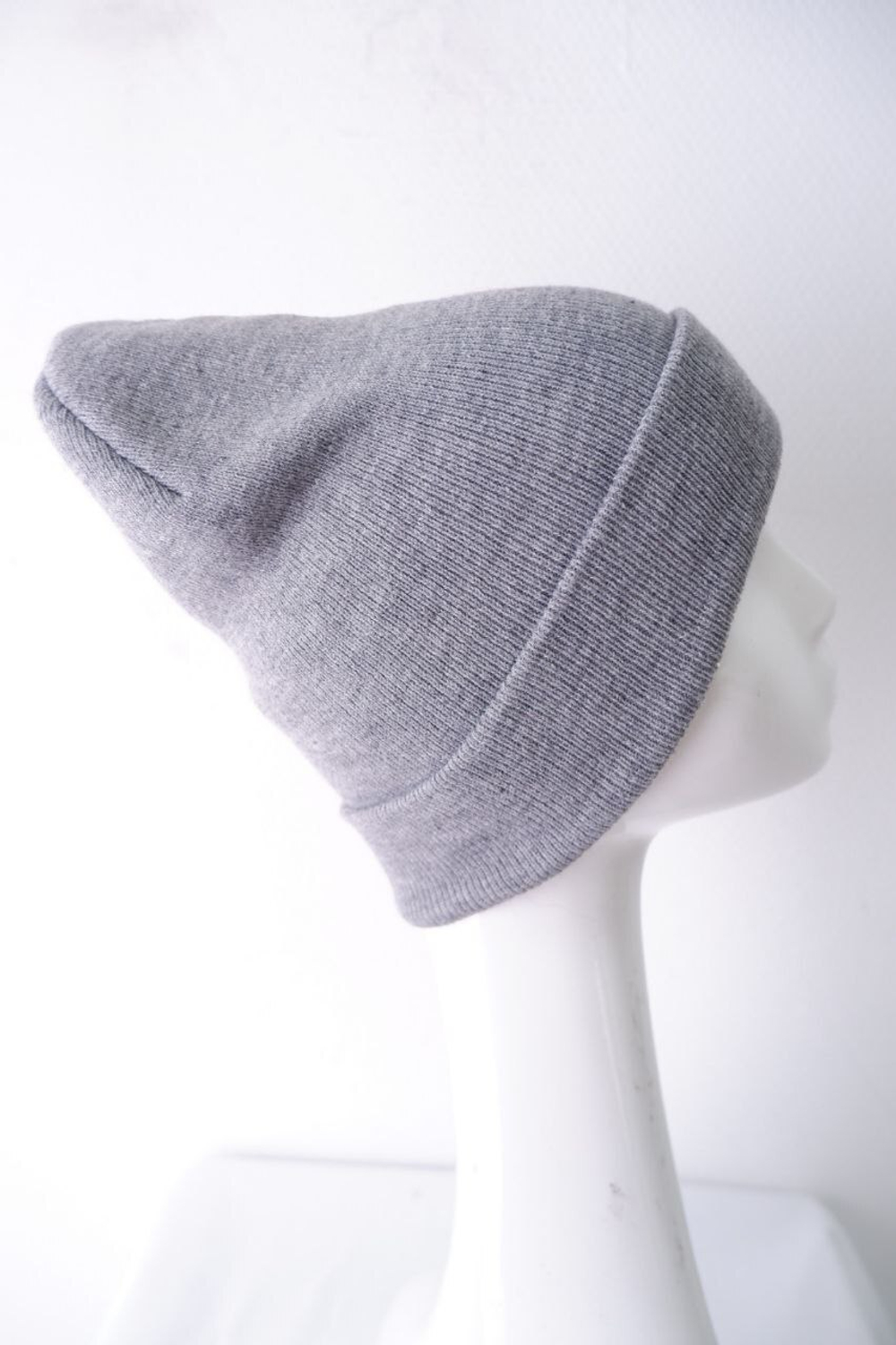 Шапка серая