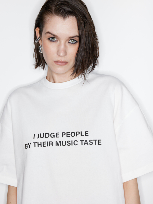 Футболка Judge, молочная