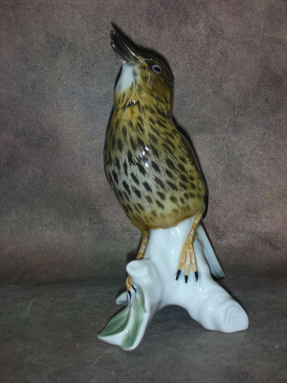 Статуэтка. Фарфор. Птица Дрозд. Karl ENS. Германия