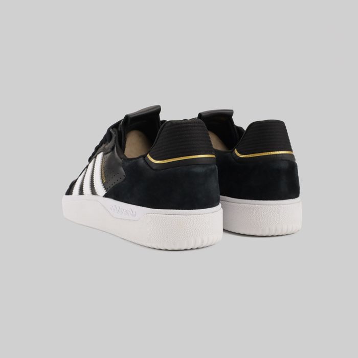 Кеды Adidas Skateboarding Tyshawn Low артикул:GW4891 - купить в магазине Дайс