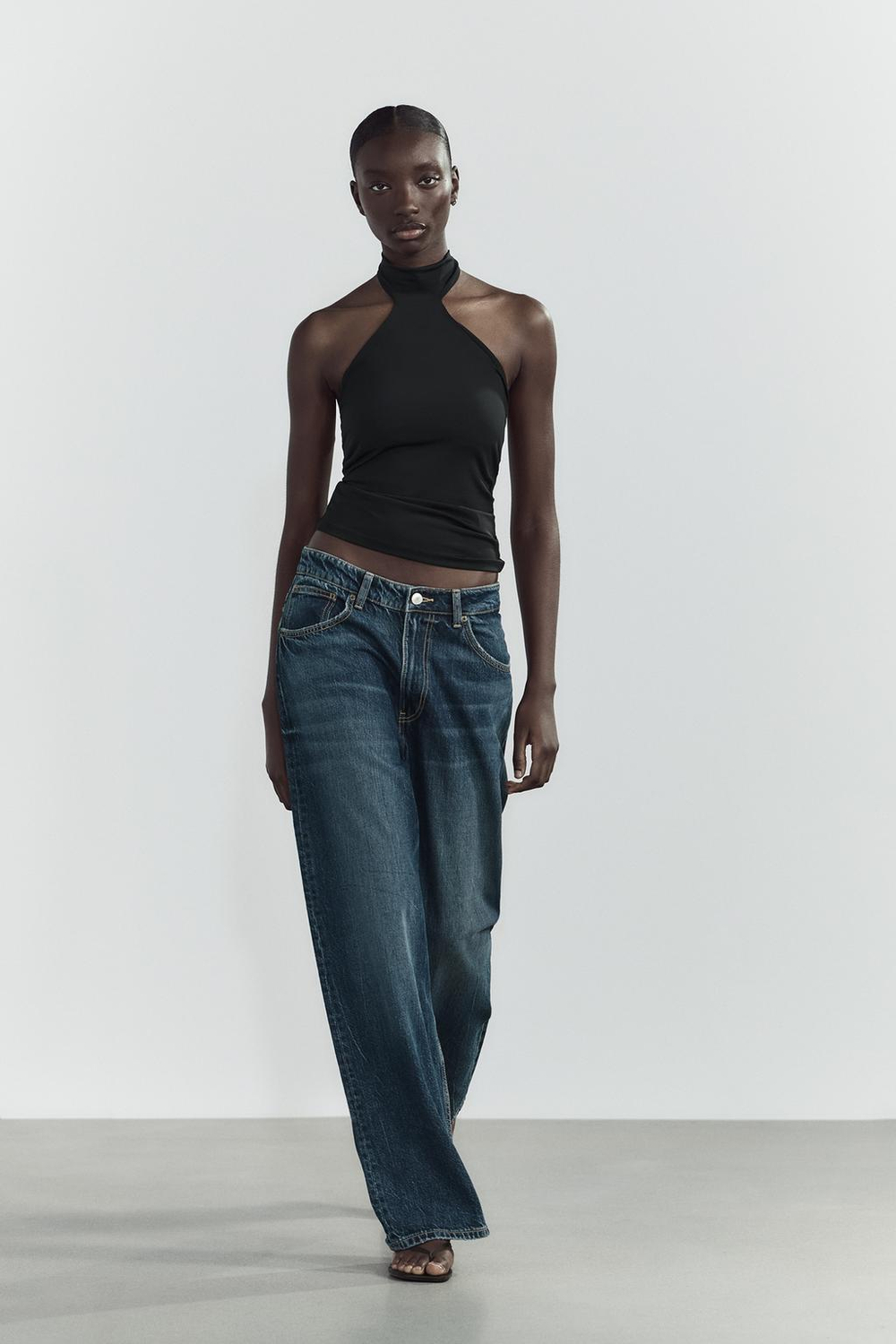 ZARA ТОП ИЗ ПОЛИАМИДА С ГОРЛОВИНОЙ ХАЛТЕР, ЧЕРНЫЙ