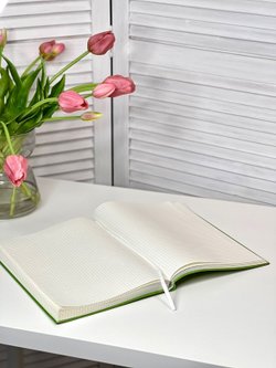 Блокнот А4 200л. (400страниц) в клетку без рамки Светло зеленый (К44-912КБР)