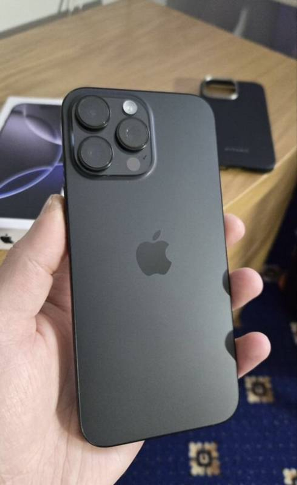 Apple iPhone 16 Pro Max