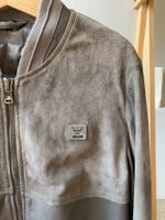 Кожаная куртка Armani, 140