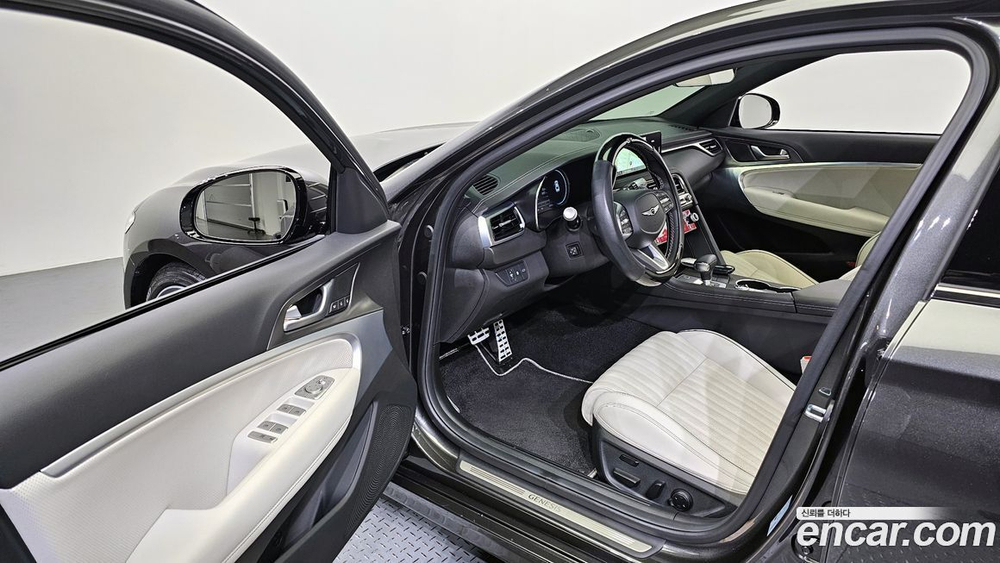 Genesis The New G70 Бензин 3.3T 2WD (09.2023)