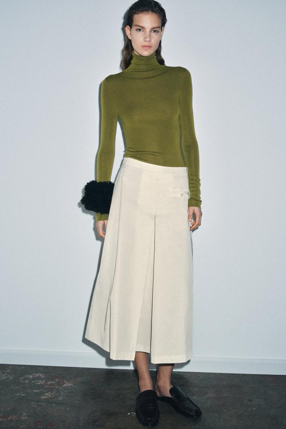 ZARA РАСКЛЕШЕННАЯ ЮБКА СО СКЛАДКАМИ — ZW COLLECTION, ЭКРЮ