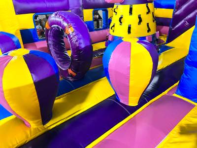 Коммерческий надувной батут "Комиксы" 7*5*3 м