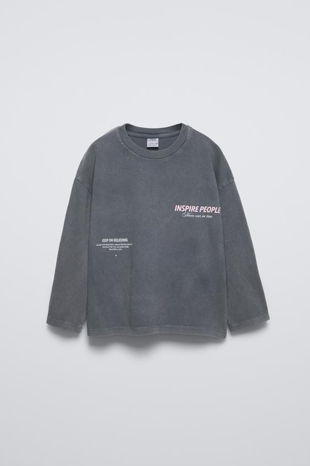 ZARA ЛОНГСЛИВ ИЗ ТКАНИ С ЭФФЕКТОМ ПОТЕРТОСТИ С НАДПИСЬЮ, АНТРАЦИТОВО-СЕРЫЙ