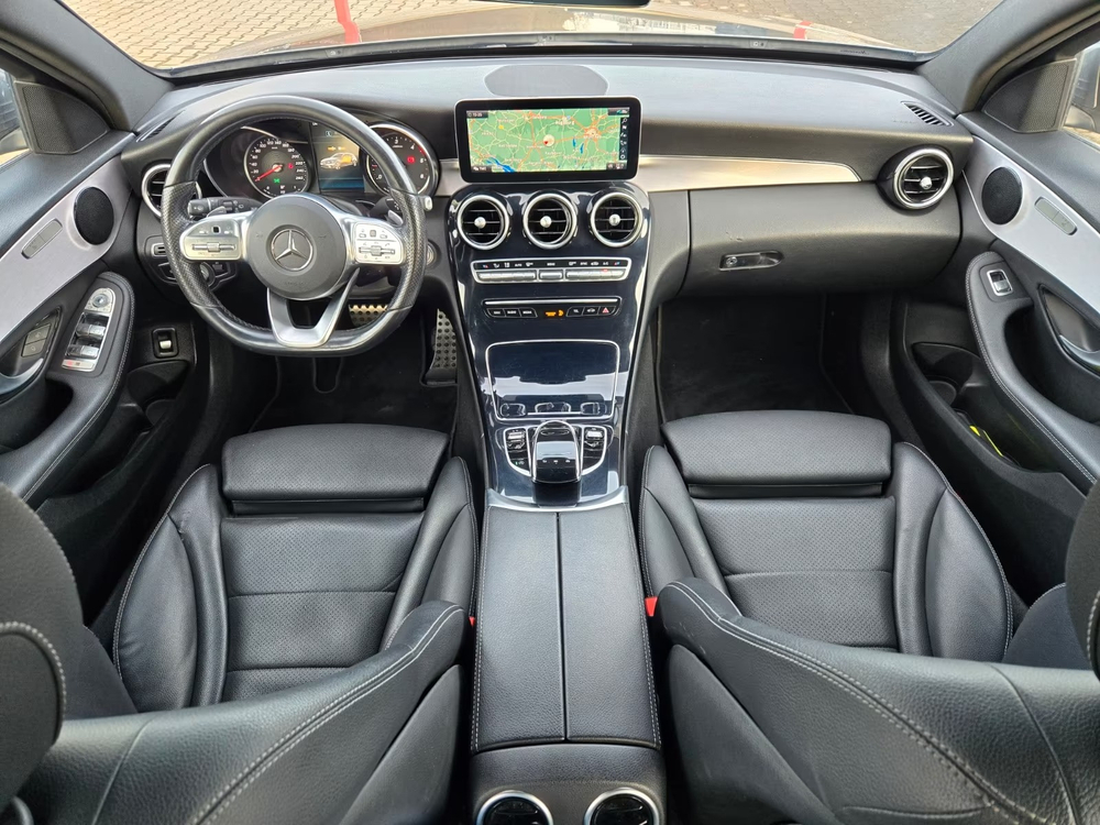 Mercedes-Benz C 220