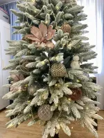 Заснеженная елка на ножке «Иветта» (Литая хвоя) 180 см / 1,8 м