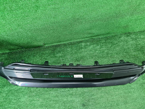 Решетка переднего бампера Toyota Camry XV70 (2020-н.в.)