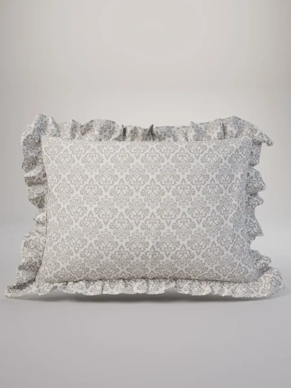 Декоративная наволочка с рюшами, оборками "Классика" 50х70 см, 1 шт, без молнии