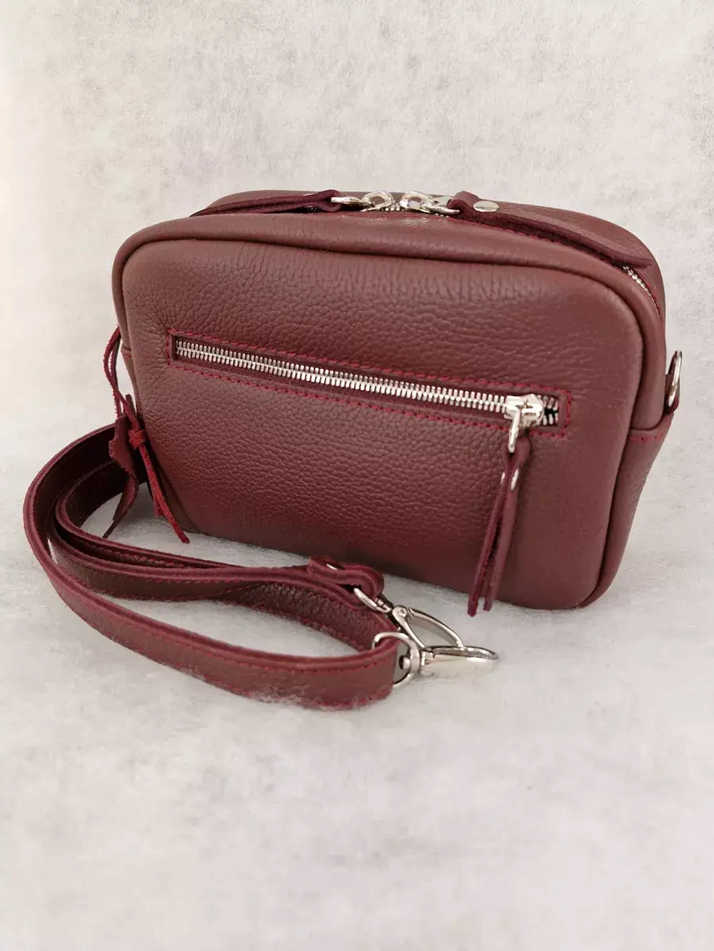 Сумка из натуральной кожи кросс боди