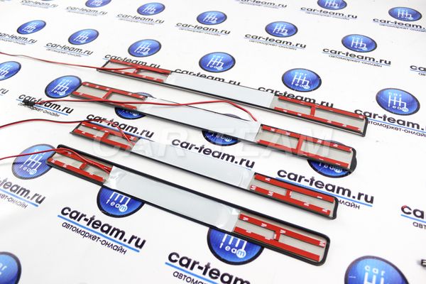 Светодиодные накладки на пороги из нержавейки на Лада Гранта (4шт)