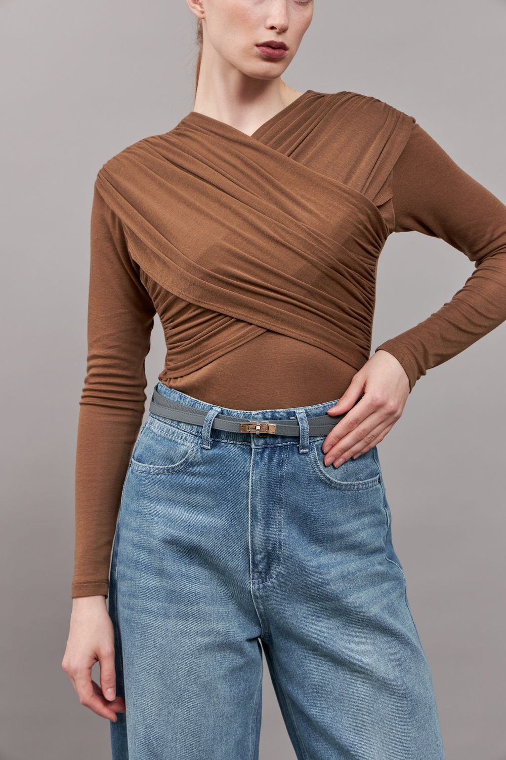 ТОНКИЙ РЕМЕНЬ В ДВА ОБОРОТА D.GREY