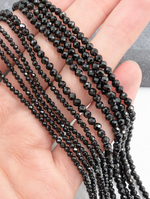 Шпинель черная натуральная, шар в огранке