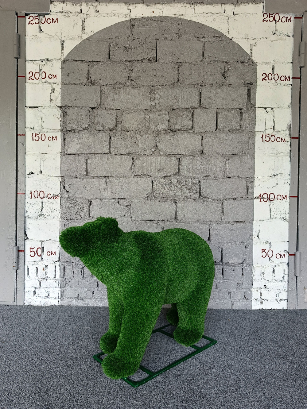 Медвежонок стоячий на 4х лапах