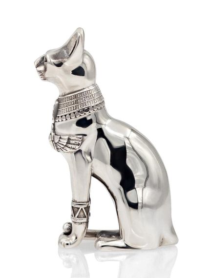 Изображение кошка Бастет статуэтка из серебра 925 пробы, вид слева.