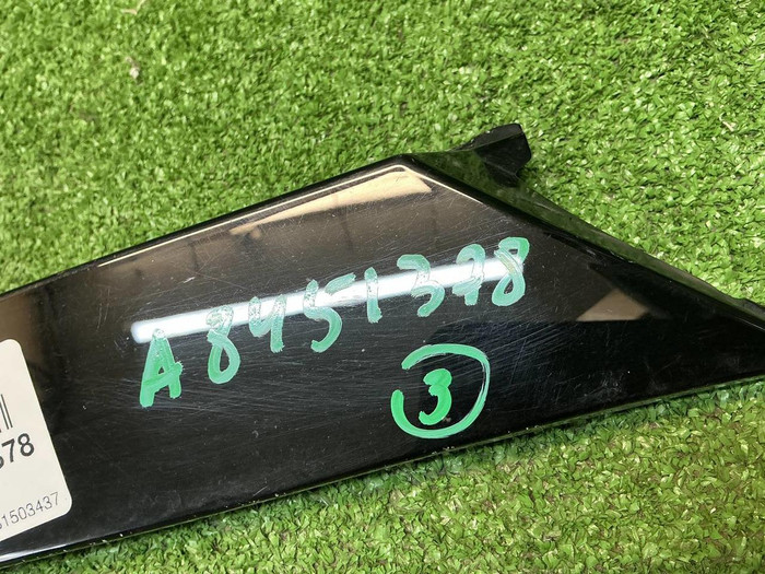 Накладка крышки багажника правая Omoda C5 (22-нв)