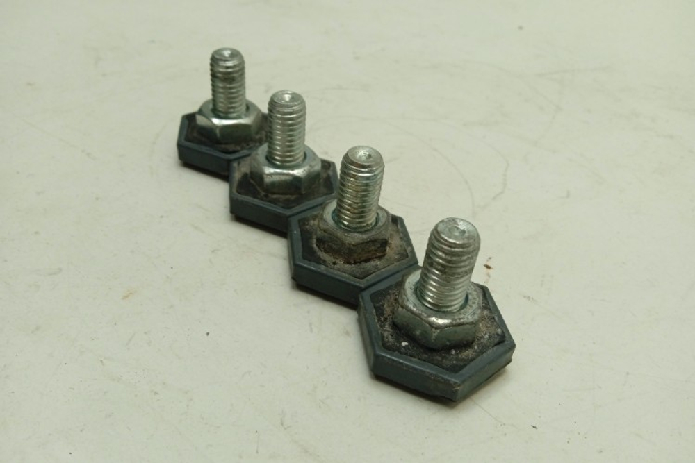 EW6S4R06W кт144 Комплект ножек для стиральной машины Electrolux EW6S4R06W б/у