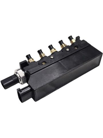 Блок клапанов пневмоподвески Mercedes-Benz S-Class w220 (1998-2005)